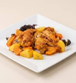 Aripioare de pui la cuptor cu parmezan și legume